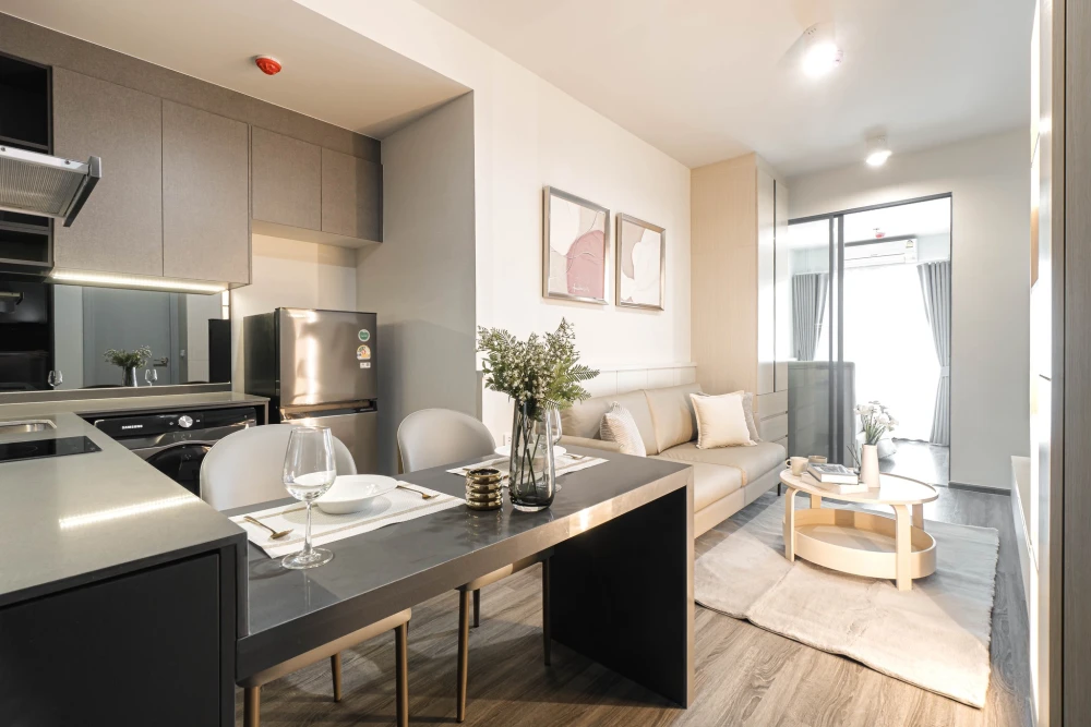 IDEO Chula Samyan for rent, located near the garden on the 19th floor, and the room's window view also overlooks the garden on the ground floor. Ready