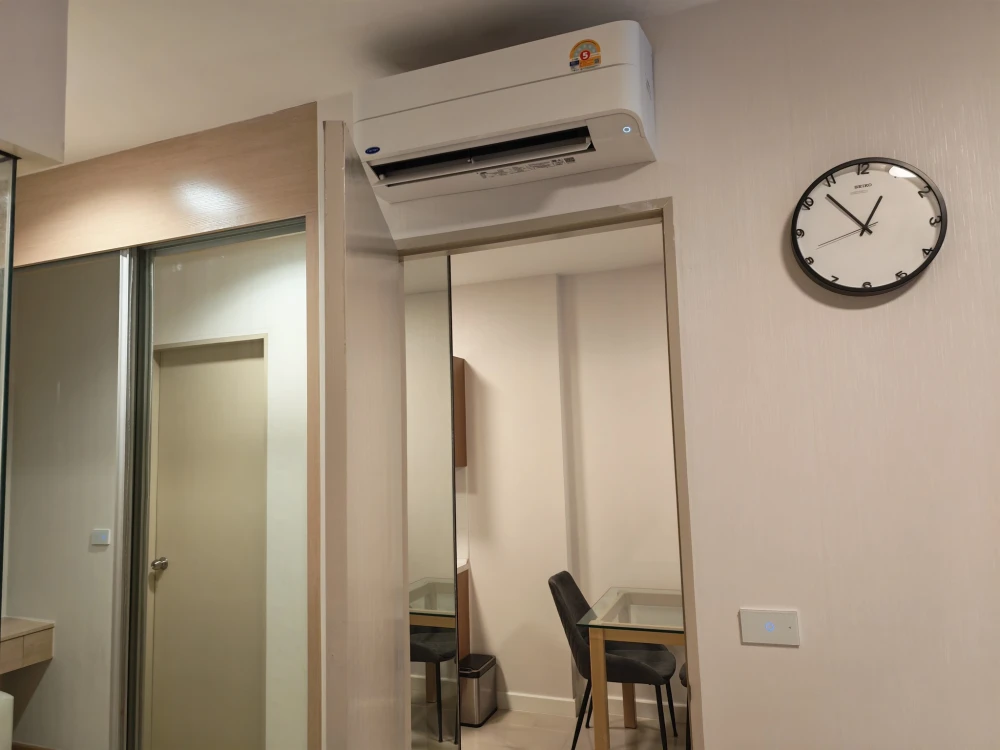 For rent: Ideo Mix Phaholyothin, high floor unit, fully furnished + complete appliances. Book now!