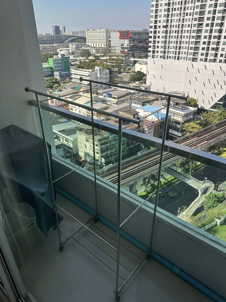 For rent: Ideo Mix Phaholyothin, nice room, fully furnished. Book now!