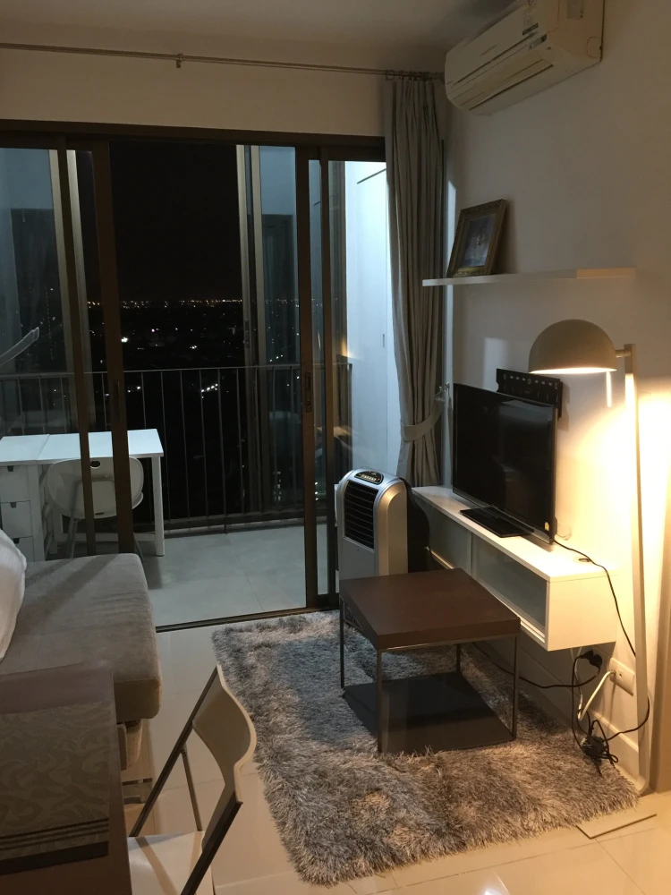 For rent: Ideo Mix Sukhumvit 103, 1 bedroom, 1 bathroom, fully furnished, just bring your bags and move in.