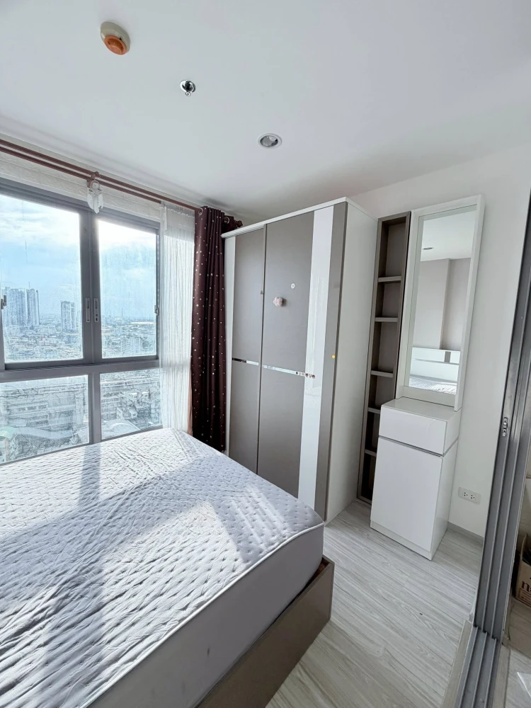 For rent: Ideo Mobi Bangsue Grand Interchange, 1 bedroom, 1 bathroom. Great location, convenient transportation, fully furnished. Book now!