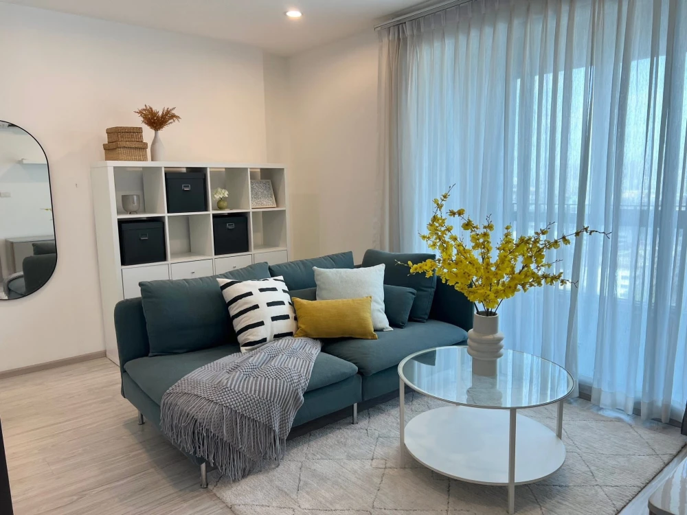 For rent: Ideo Mobi Bangsue Grand Interchange, 2 bedrooms, spacious living area, convenient transportation. Book now!