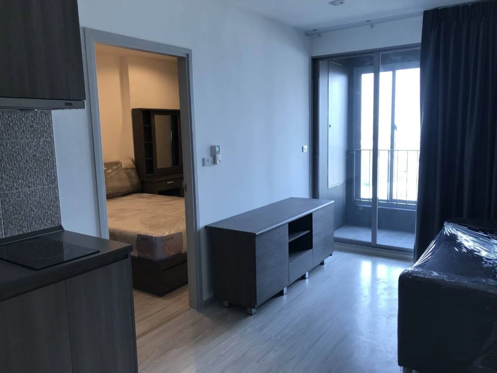 For rent: Ideo Mobi Bangsue Grand Interchange, fully furnished room, large balcony, book now, urgently.