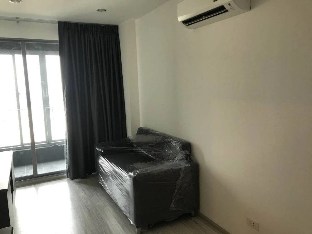 For rent: Ideo Mobi Bangsue Grand Interchange, fully furnished room, large balcony, book now, urgently.