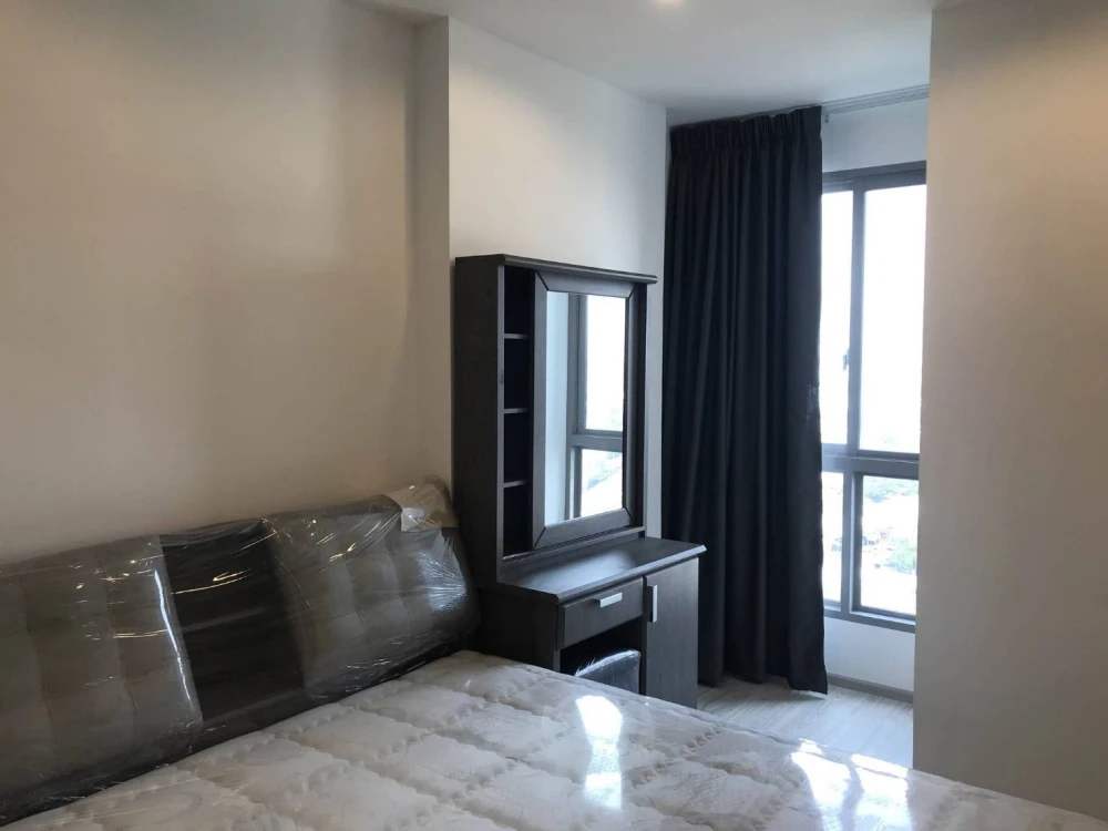 For rent: Ideo Mobi Bangsue Grand Interchange, fully furnished room, large balcony, book now, urgently.