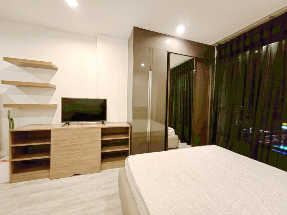 For rent: Ideo Mobi Charan-Interchange studio room, fully furnished with appliances. Don't miss out!
