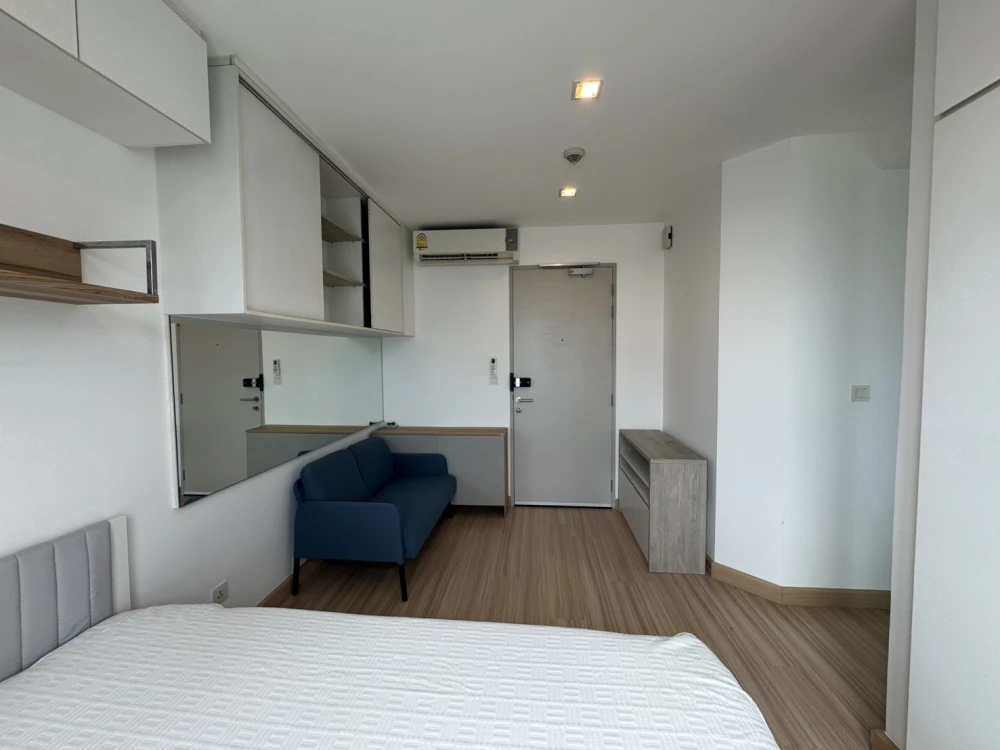 For rent: IDEO Mobi Phaya Thai, ready to move in, high floor, fully furnished, reserve now!
