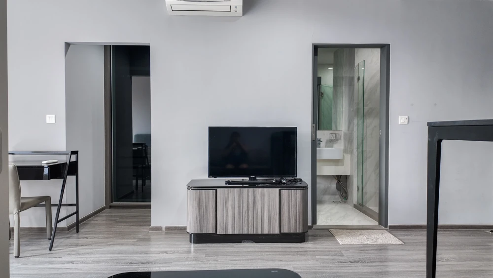 For rent: IDEO Mobi Rangnam, 11th floor, beautiful view, no buildings blocking the view, balcony receives morning sun, not hot, if you're late you'll