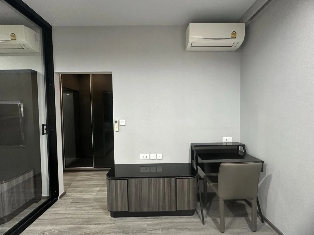 For rent: Ideo Mobi Rangnam, 20th floor, fully furnished unit. Very comfortable and ready to move in. Book now! Don't miss out!