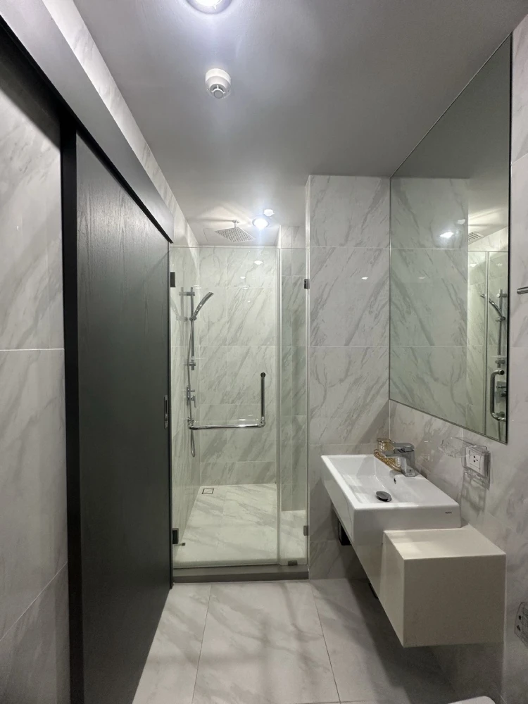 For rent: Ideo Mobi Rangnam, 20th floor, fully furnished unit. Very comfortable and ready to move in. Book now! Don't miss out!