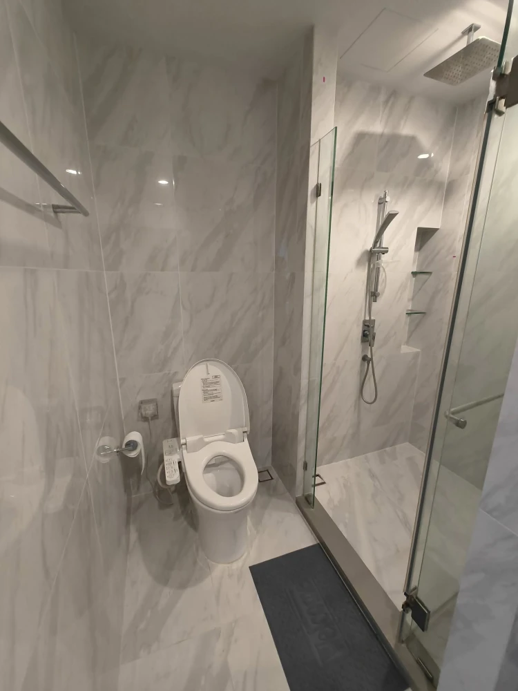 For rent Ideo Mobi Rangnam, a nice room, beautiful view, corner room, complete with furniture and electrical appliances. Good like this, hurry and boo