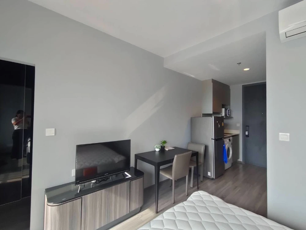 For rent: Ideo Mobi Rangnam, fully furnished and comfortable unit. Book now! Don't wait!