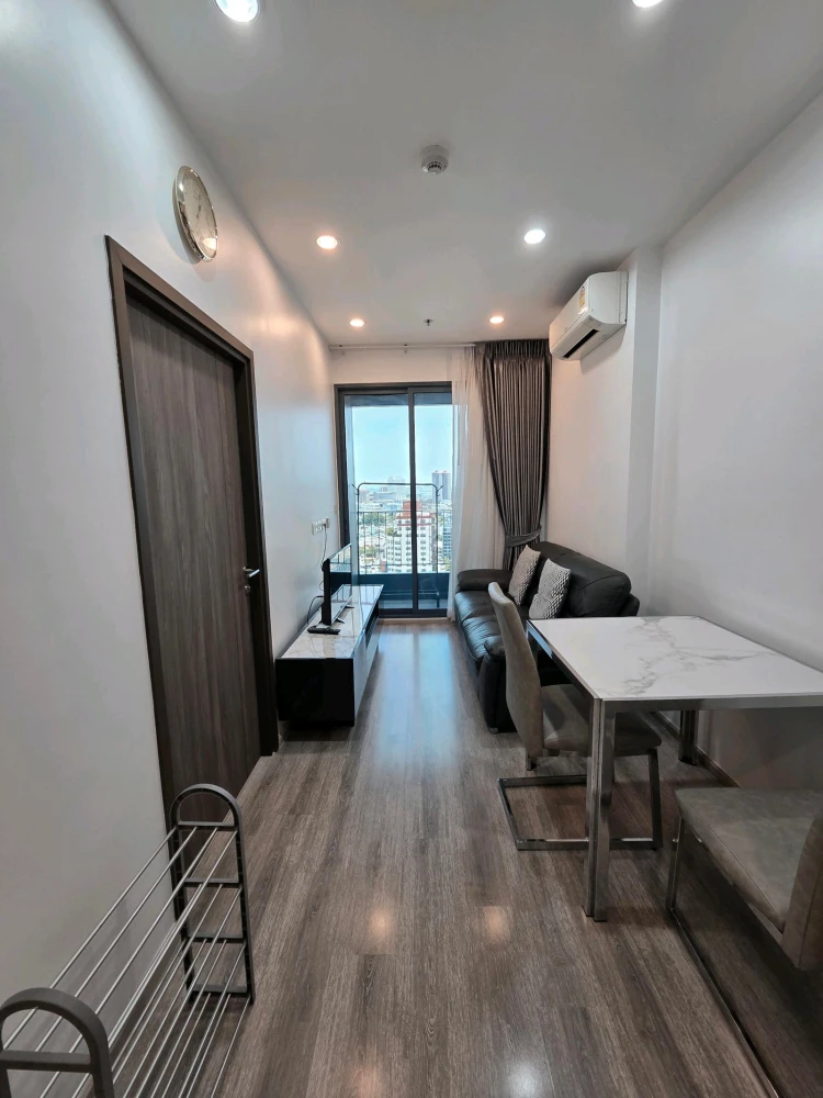 For rent: Ideo Mobi Sukhumvit 66. A lovely room with complete furnishings. Book now!