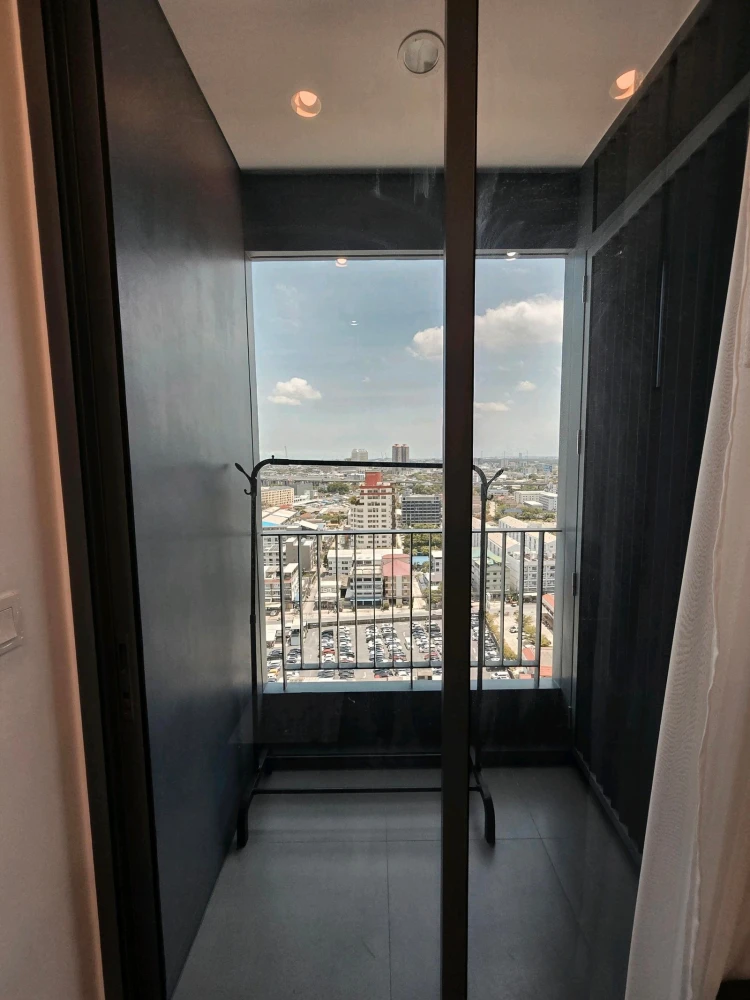 For rent: Ideo Mobi Sukhumvit 66. A lovely room with complete furnishings. Book now!