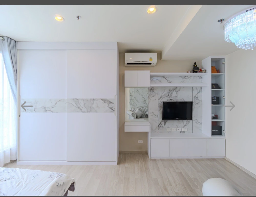 For rent or sale: Ideo Mobi Sukhumvit East Point, 11th floor, fully furnished unit, ready to move in. Book now!