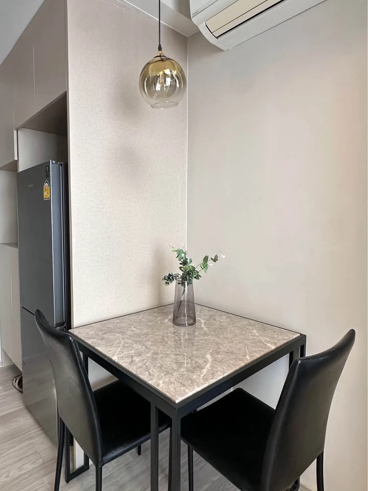 For rent: IDEO MOBI SUKHUMVIT EAST POINT, duplex unit located on the 11th-12th floor, fully furnished. Book now!