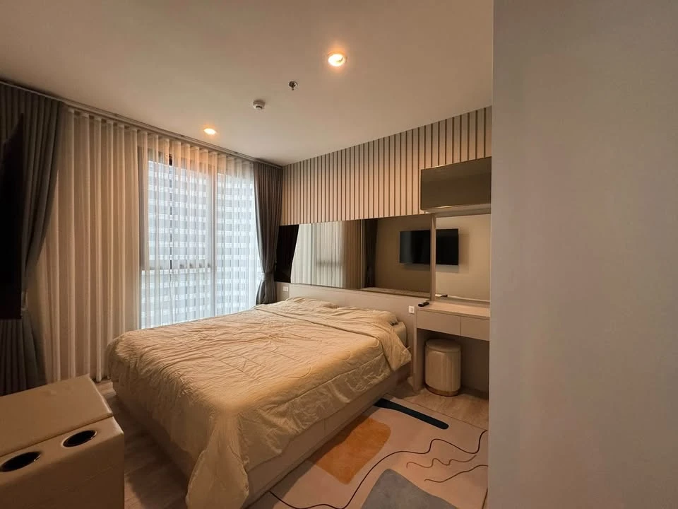 For rent: Ideo mobi sukhumvit east point, high floor room, built-in furniture, looks good, comfortable, fully furnished, ready to move in