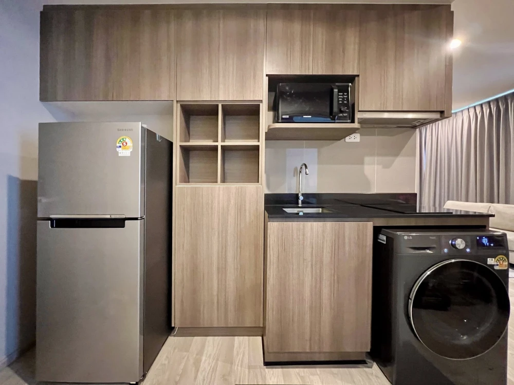 For rent: IDEO Mobi Sukhumvit Eastpoint, nice room, wide balcony, beautiful view. If you don't book, you'll regret it later.