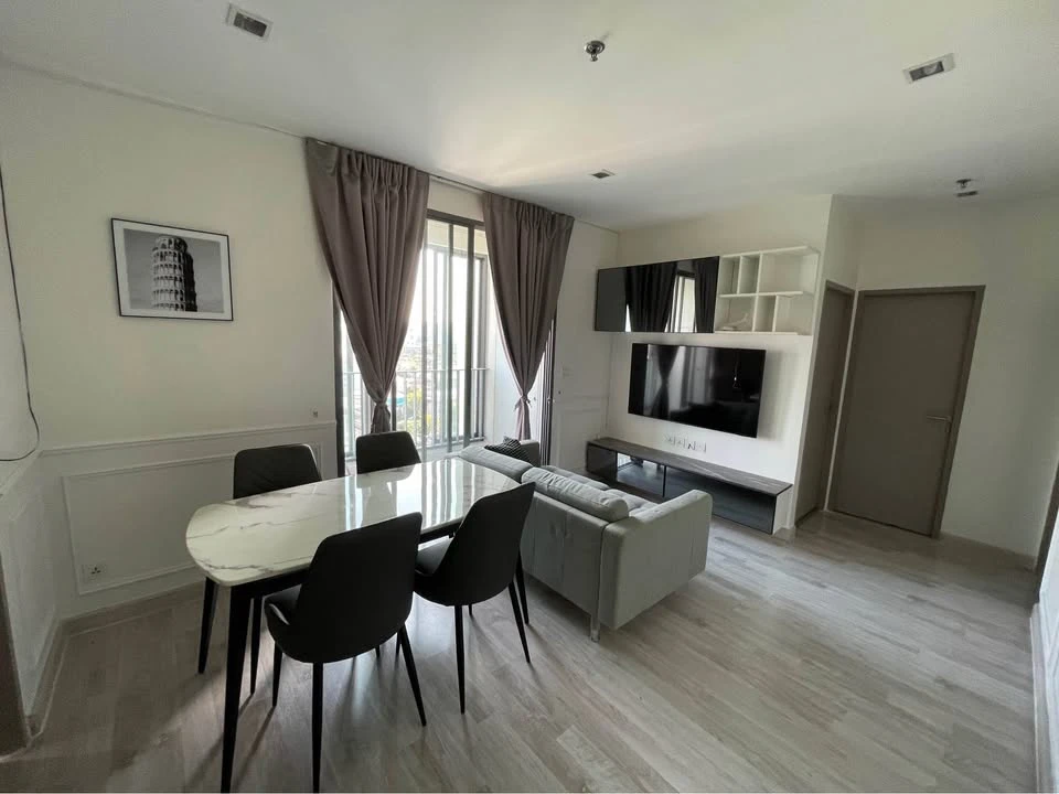 For rent: Ideo Mobi Sukhumvit, ready to move in, fully furnished, high floor, spacious, reserve now!
