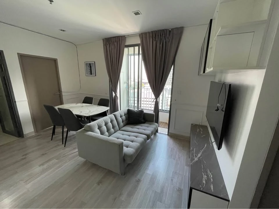 For rent: Ideo Mobi Sukhumvit, ready to move in, fully furnished, high floor, spacious, reserve now!