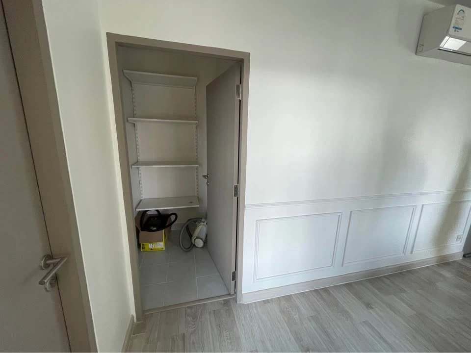 For rent: Ideo Mobi Sukhumvit, ready to move in, fully furnished, high floor, spacious, reserve now!