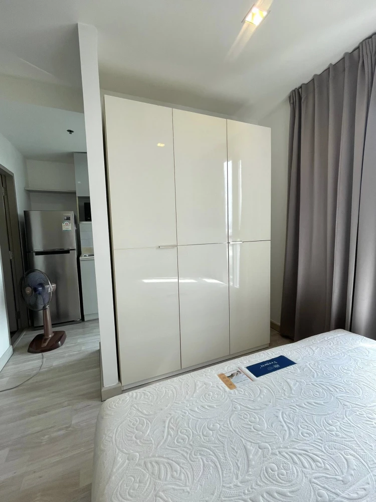 For rent: Ideo Mobi Sukhumvit, fully furnished, high floor, spacious. Book now!