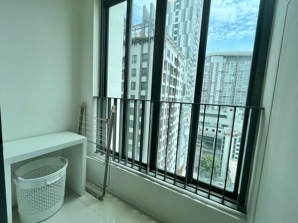 For rent: Ideo Mobi Sukhumvit, beautiful room, fully furnished, ready to move in. Book now!