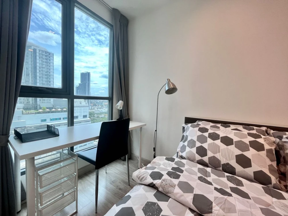 For rent: Ideo Mobi Sukhumvit, beautiful room, fully furnished, ready to move in. Book now!