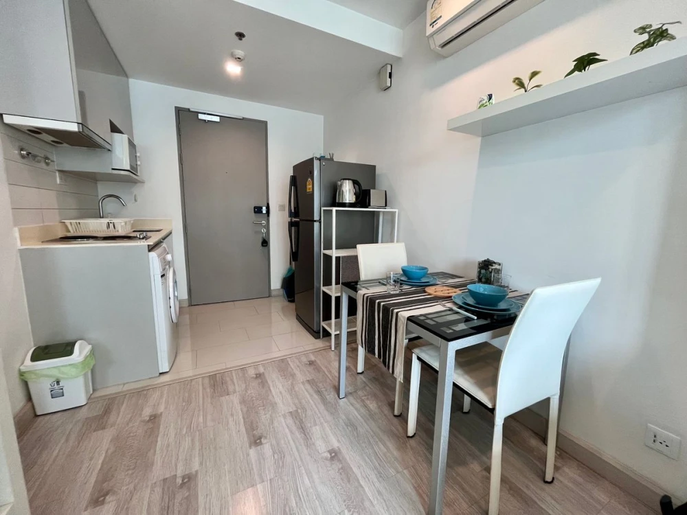 For rent: Ideo Mobi Sukhumvit, beautiful room, fully furnished, ready to move in. Book now!