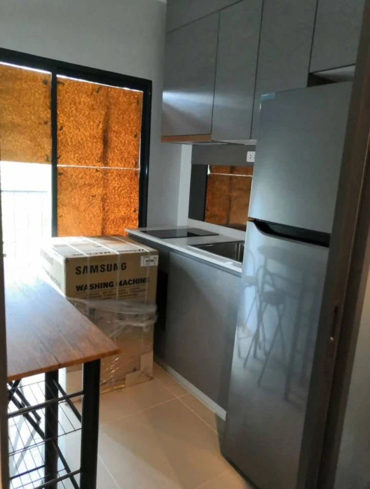 For rent: Ideo New Rama 9, 4th floor, fully furnished unit, ready to move in. Book now!