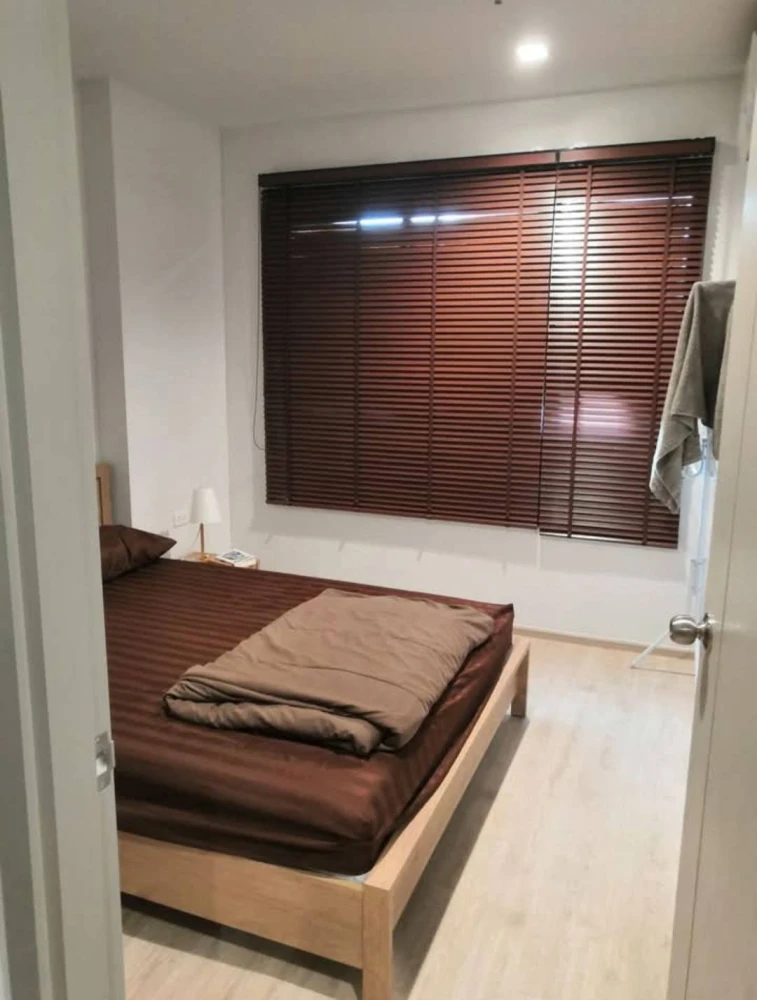 For rent: Ideo New Rama 9, 4th floor, fully furnished unit, ready to move in. Book now!