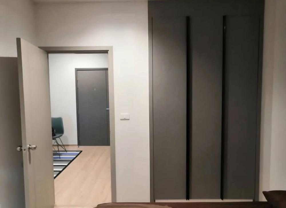 For rent: Ideo New Rama 9, 4th floor, fully furnished unit, ready to move in. Book now!