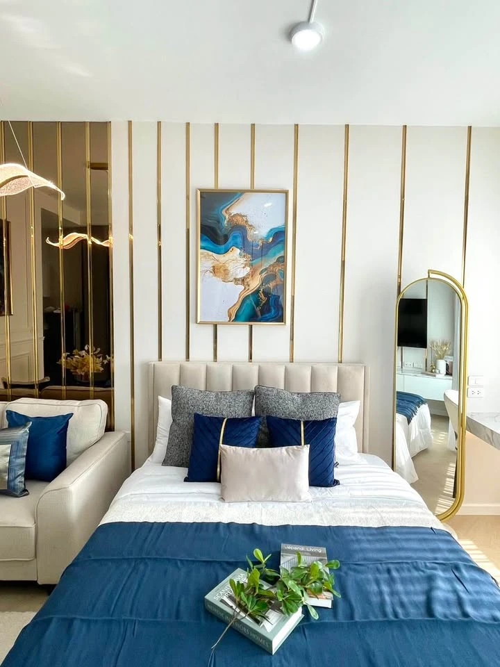 IDEO New Rama 9 for rent, beautifully decorated room with built-in furniture, very impressive, just bring your bags and move in!