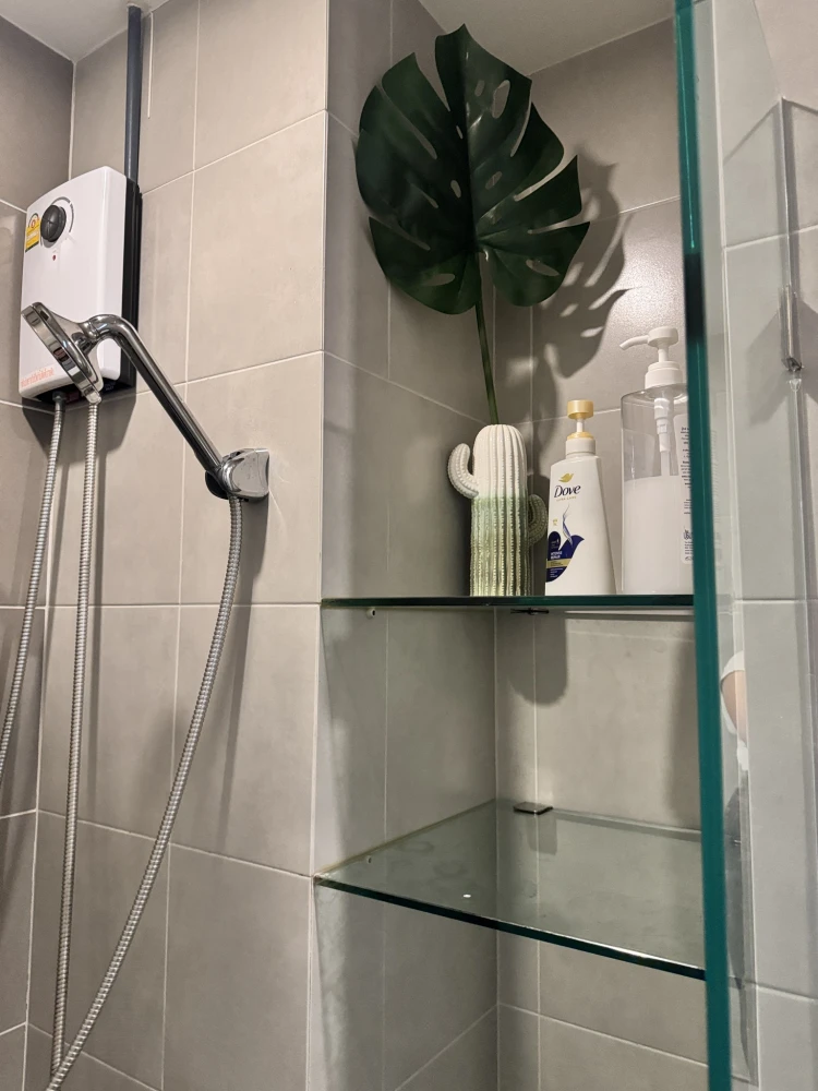 For rent: Ideo O2, 1 bedroom, 1 bathroom, good location, comes with complete furniture and amenities. Hurry and reserve now!