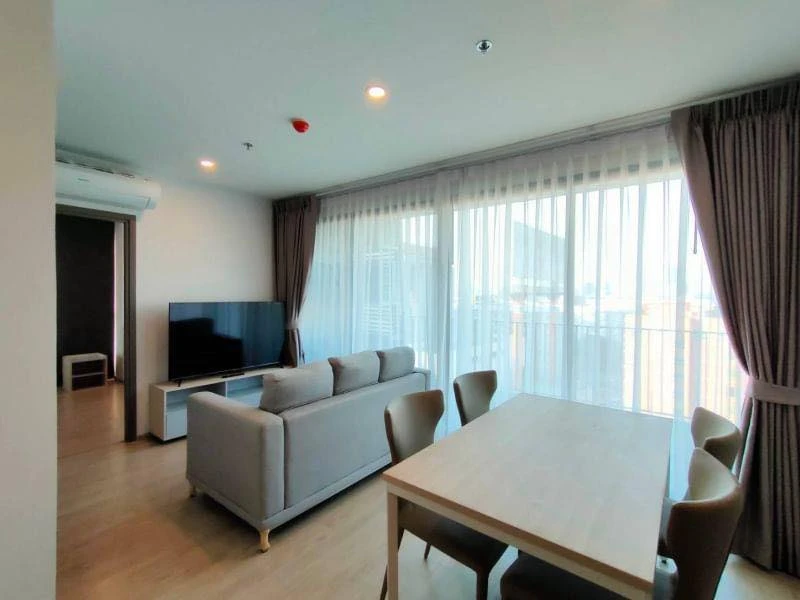 For rent: Ideo O2 condo, fully furnished with appliances, high floor, great location! Book now before it's too late!!!