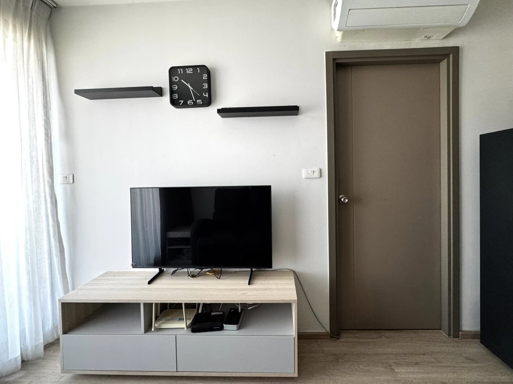 ให้เช่า IDEO O2 ห้องอยู่ชั้นสูงมากๆ วิวห้องหันไปทางวิวโค้งแม่น้ำเจ้าพระยา มีเฟอร์นิเจอร์และเครื่องใช้ไฟฟ้าครบ จองเลย