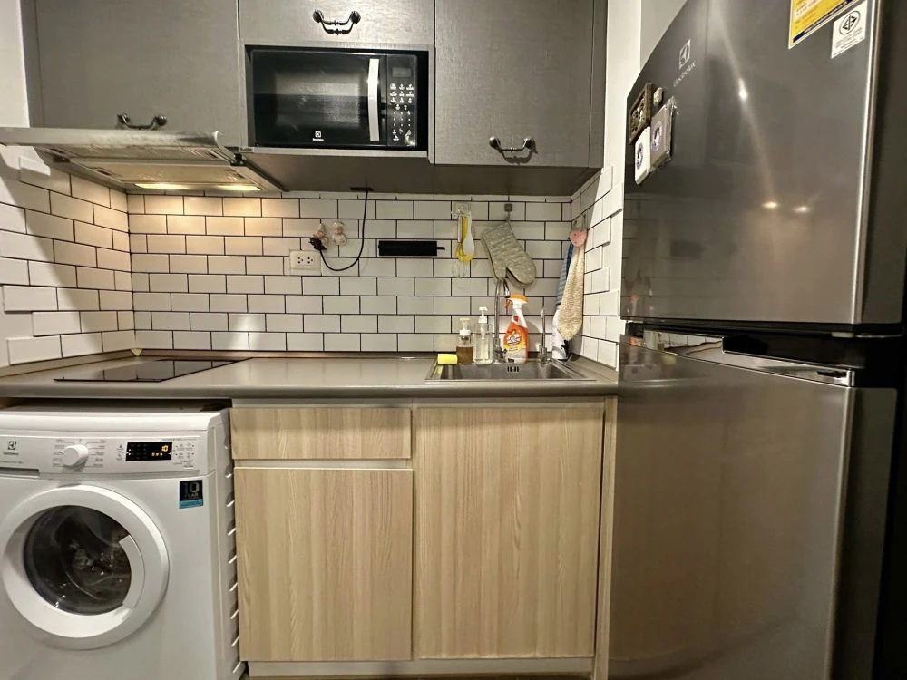 For rent: Ideo O2 Building C, 9th floor, fully furnished. Don't miss out!