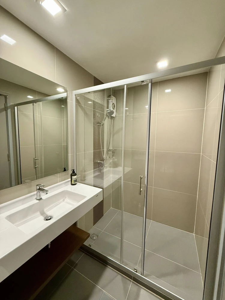 For rent: IDEO Phahol-Jatujak, 22nd floor. Nice, fully furnished unit. Book now! Don't miss out!