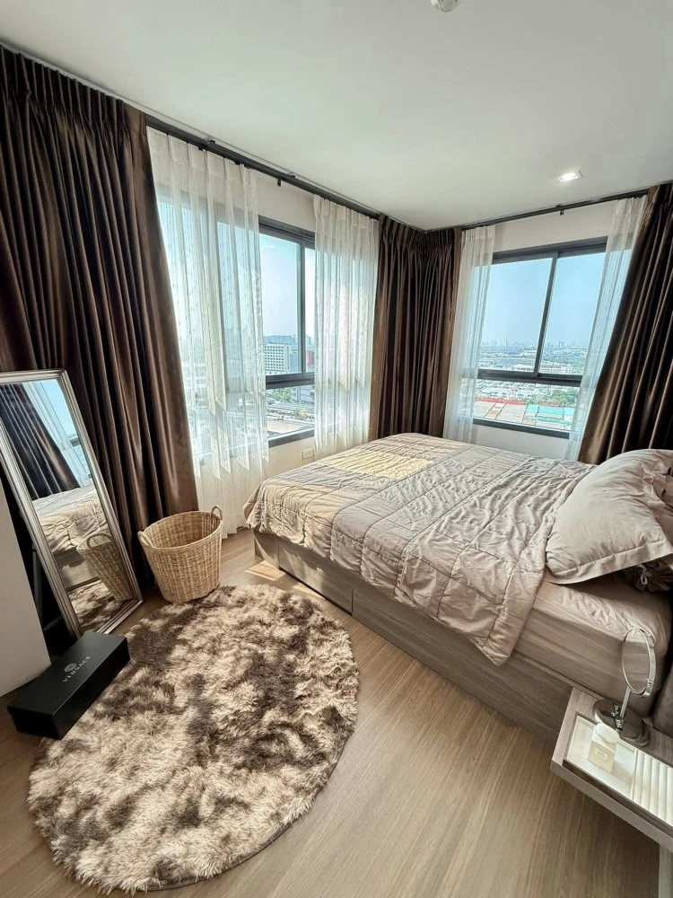 For rent: IDEO Phahol-Jatujak, 22nd floor. Nice, fully furnished unit. Book now! Don't miss out!
