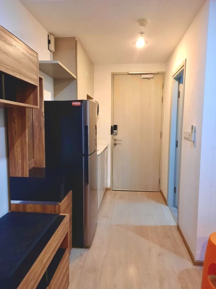 For rent: Ideo Q Chula–Samyan, 9th floor unit. Great location, fully furnished. You can't miss this opportunity!