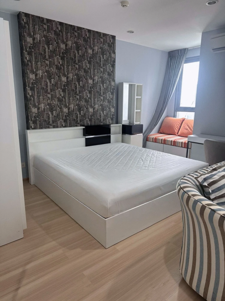 For rent: Ideo Q Chula-Samyan, a lovely unit on the 15th floor with ample living space. Don't miss out! images