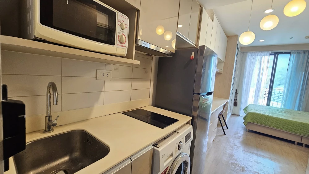 For rent: Ideo Q Chula–Samyan, studio room, good location, fully furnished. With this kind of goodness, what are you waiting for?