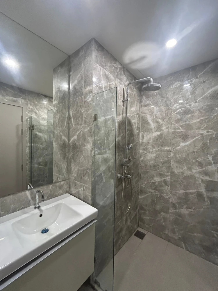 For rent: Ideo Q Siam-Ratchathewi, ready-to-move-in unit with complete amenities at a great price. Book today! Don't miss out!