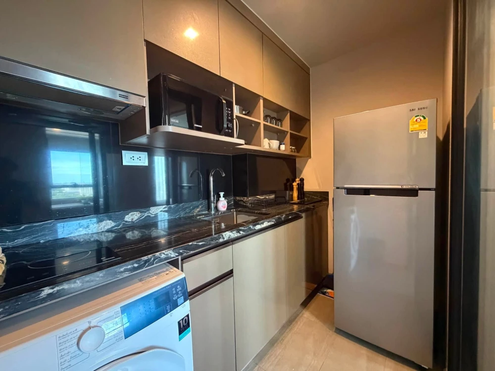 For rent: Ideo Q Sukhumvit 36, 11th floor, beautiful fully furnished unit. Book now! Don't miss out!