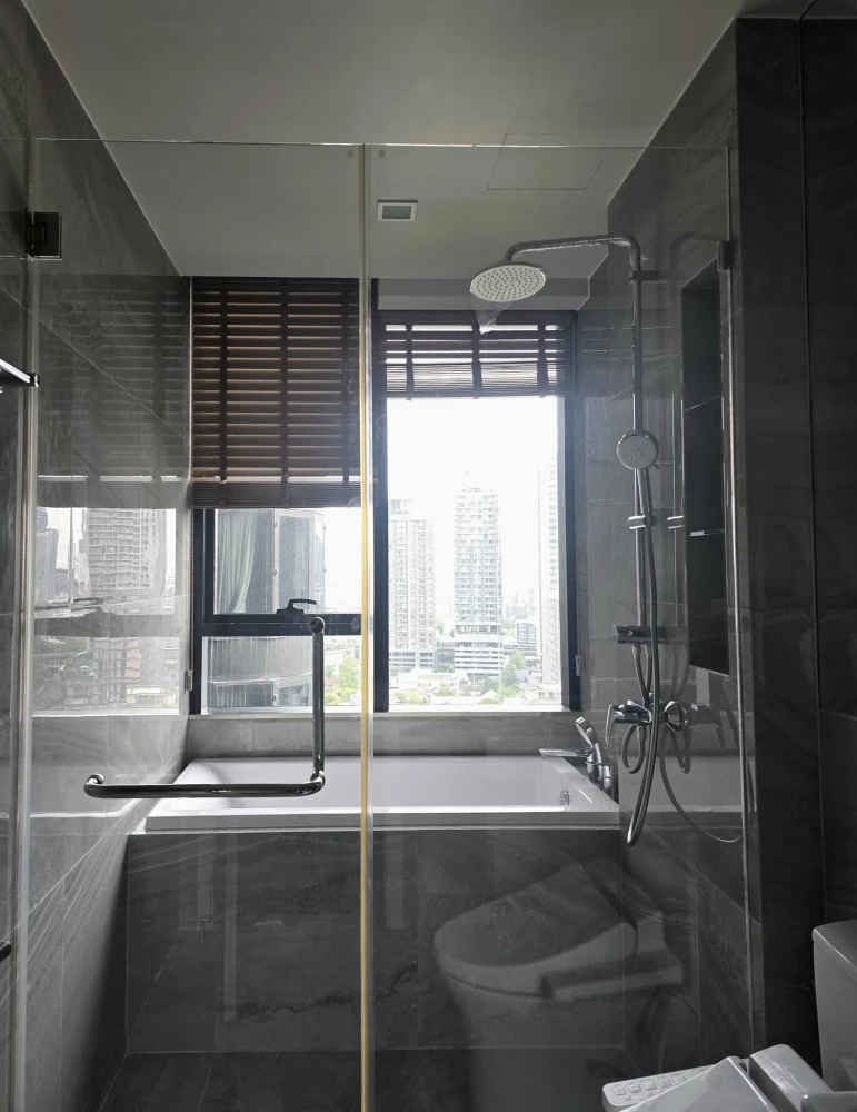 For rent: Ideo Q Sukhumvit 36, 18th floor, nice room, fully furnished, reserve now, don't miss out!