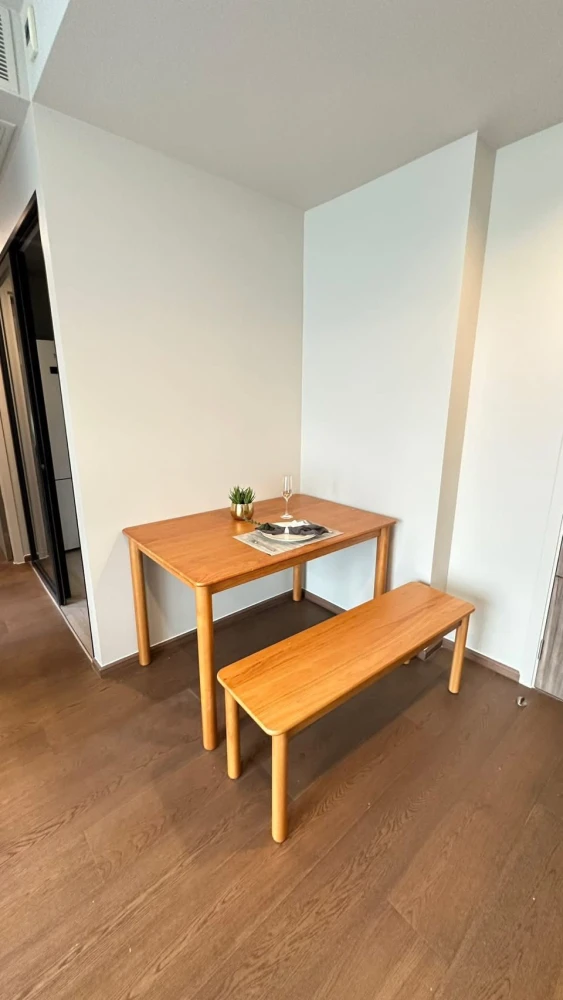 For rent: Ideo Q Sukhumvit 36, 7th floor, corner unit, unobstructed view, good ventilation, private. You definitely shouldn't wait!
