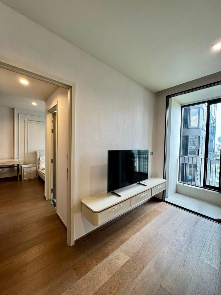 For rent: Ideo Q Sukhumvit 36, built-in decoration, 11th floor, Sukhumvit city view and a large central garden. Reserve now!