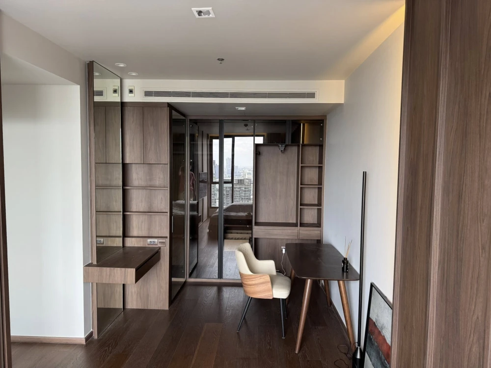 For rent: Ideo Q Sukhumvit 36, spacious room, lots of usable space, bathtub, good location, complete amenities, don't miss it!