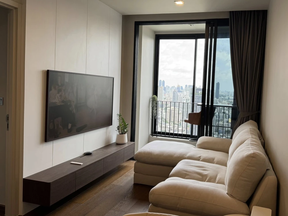 For rent: Ideo Q Sukhumvit 36, spacious room, lots of usable space, bathtub, good location, complete amenities, don't miss it!