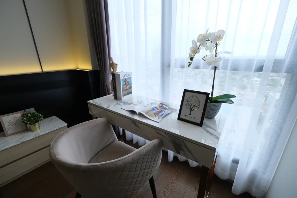 For rent: Ideo Q Sukhumvit 36, a room on a very high floor, with maximum privacy. There's only one neighbor next door. Ready, don't wait!